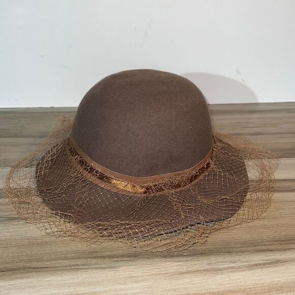 1950s Lancaster Wool Felt Brimmed Hat Brown Felt With Lace Trim - Picture 2 of 6